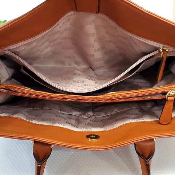 NWT Michael Kors Hamilton Quilt Large Tote🤎🤎🤎 - Picture 14 of 15